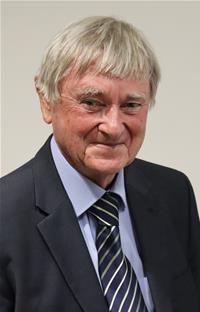 Profile image for Councillor Stuart Ellis